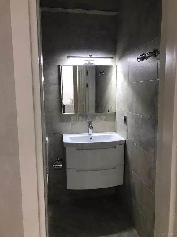 Kirayə verilir 2 otaqlı mənzil 76 m²