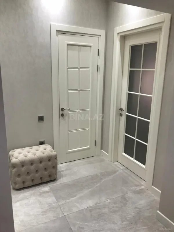 Kirayə verilir 2 otaqlı mənzil 76 m²
