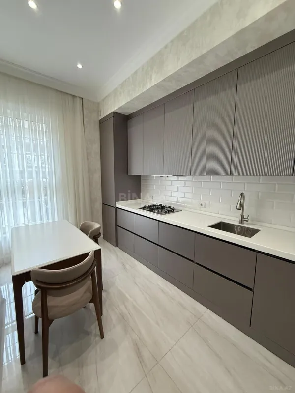 Kirayə verilir 3 otaqlı mənzil 125 m²