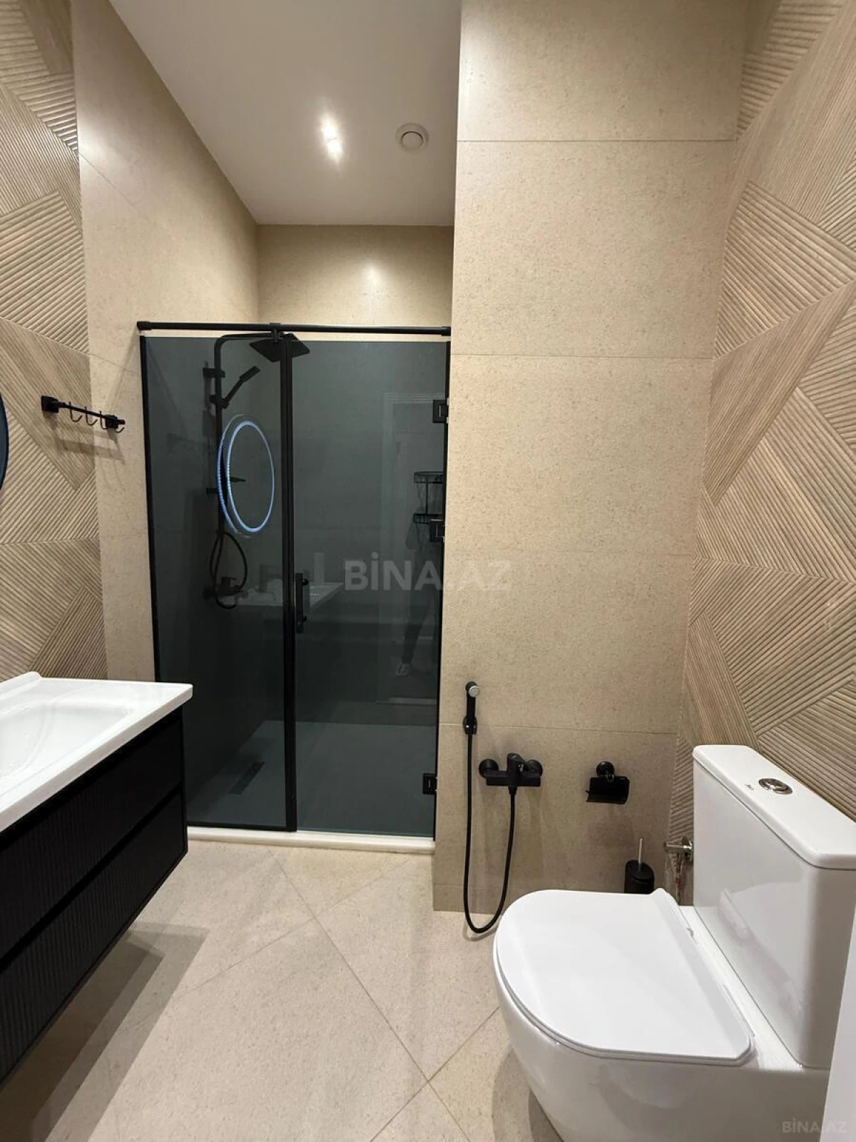 Kirayə verilir 3 otaqlı mənzil 125 m²