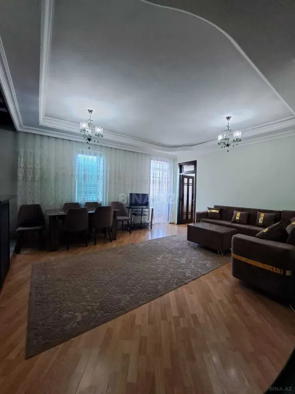 Kirayə verilir 2 otaqlı mənzil 75 m²