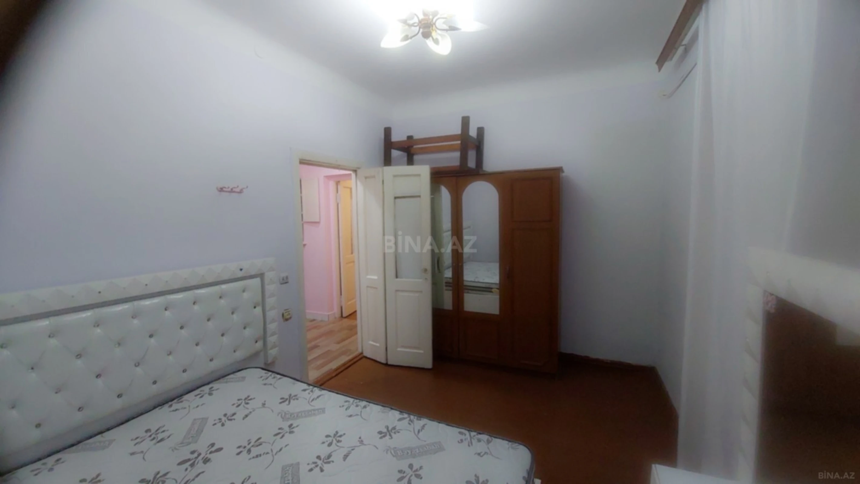 Kirayə verilir 2 otaqlı mənzil 70 m²