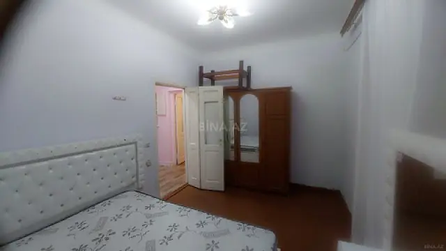 Kirayə verilir 2 otaqlı mənzil 70 m²