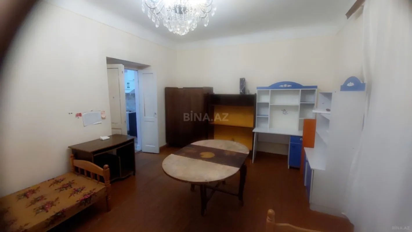 Kirayə verilir 2 otaqlı mənzil 70 m²