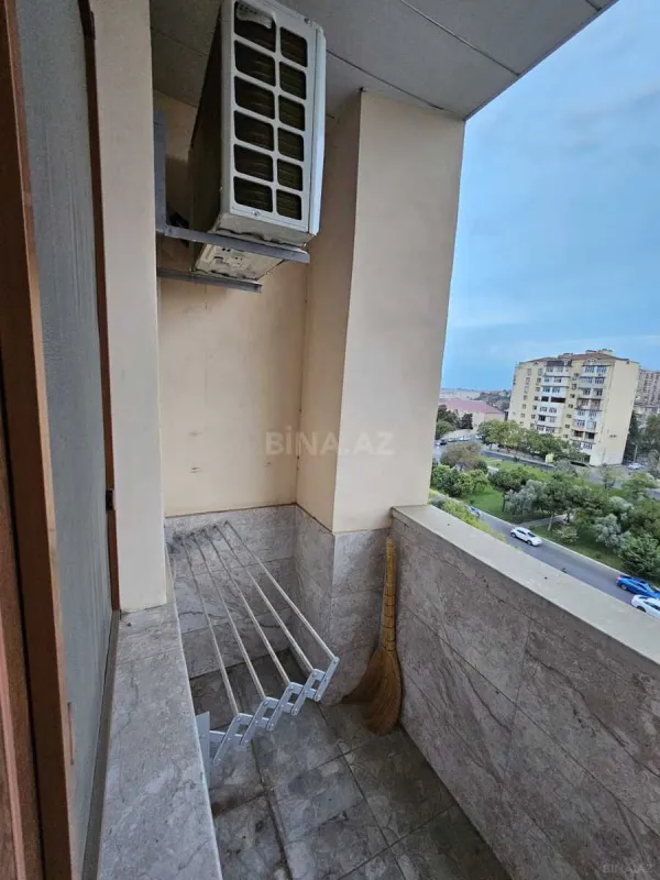 Kirayə verilir 2 otaqlı mənzil 93 m²