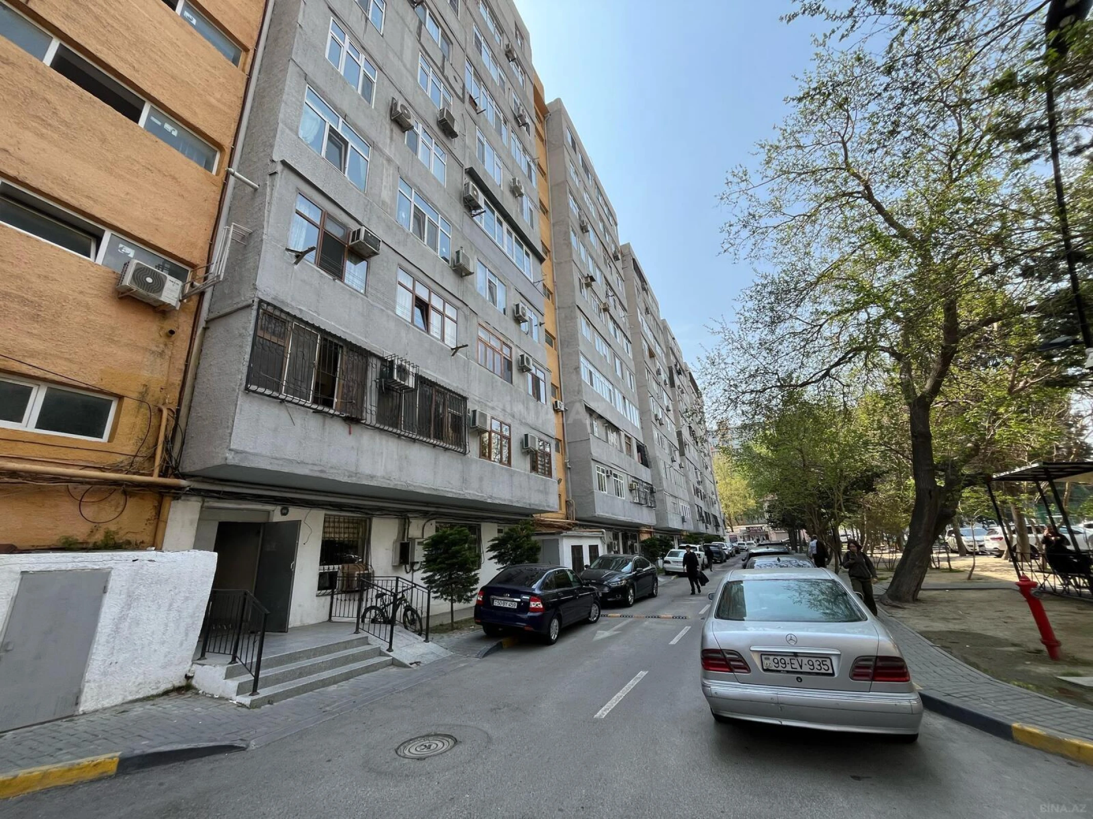 Satılır 2 otaqlı mənzil 48 m²