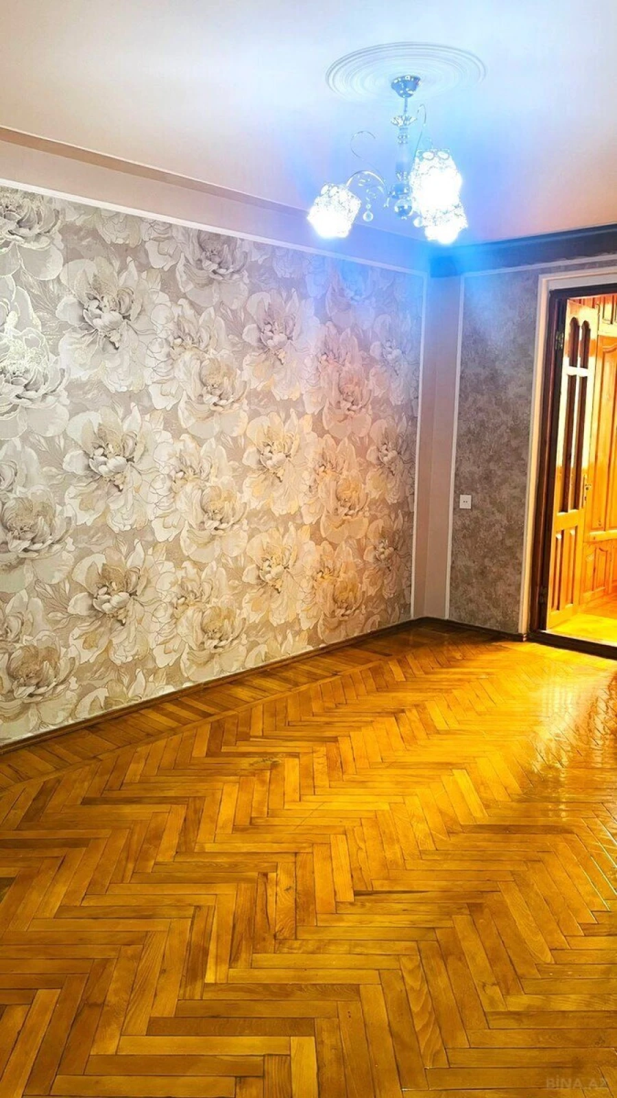 Kirayə verilir 2 otaqlı mənzil 65 m²