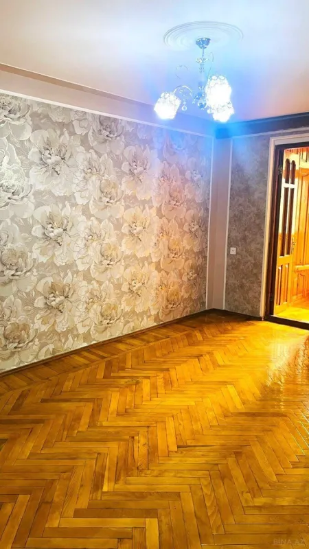 Kirayə verilir 2 otaqlı mənzil 65 m²