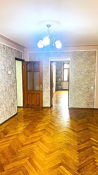 Kirayə verilir 2 otaqlı mənzil 65 m²