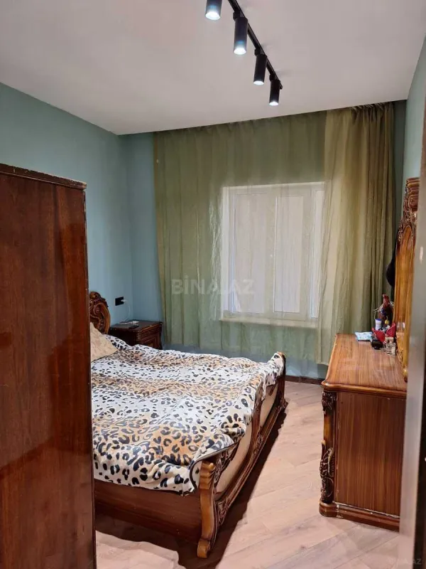Satılır 4 otaqlı həyət evi 160 m²