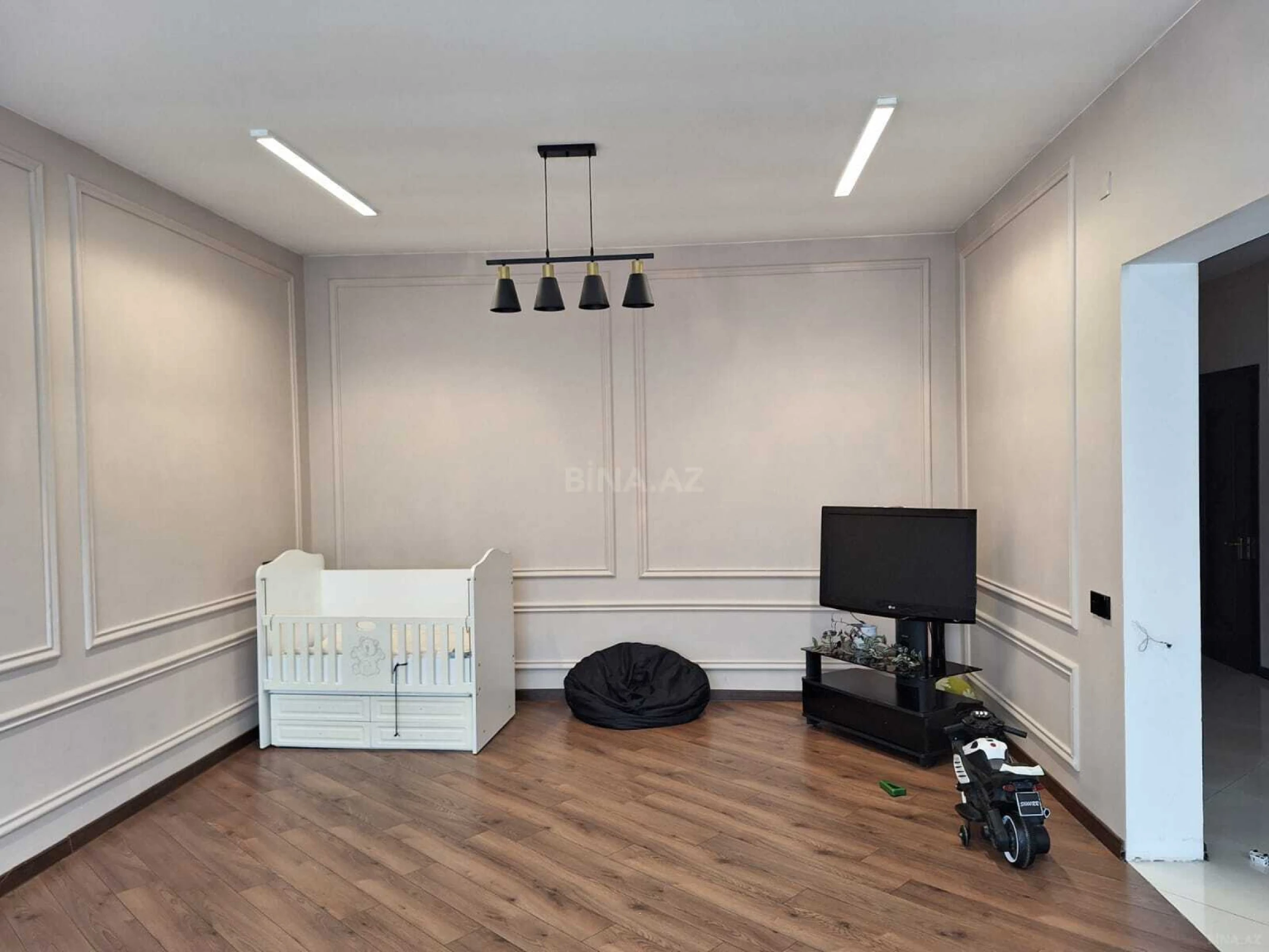 Satılır 4 otaqlı həyət evi 160 m²