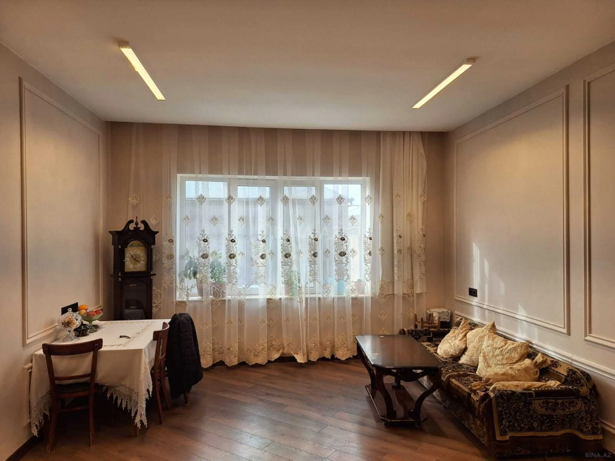 Satılır 4 otaqlı həyət evi 160 m²