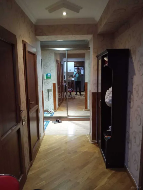 Satılır 3 otaqlı mənzil 110 m²