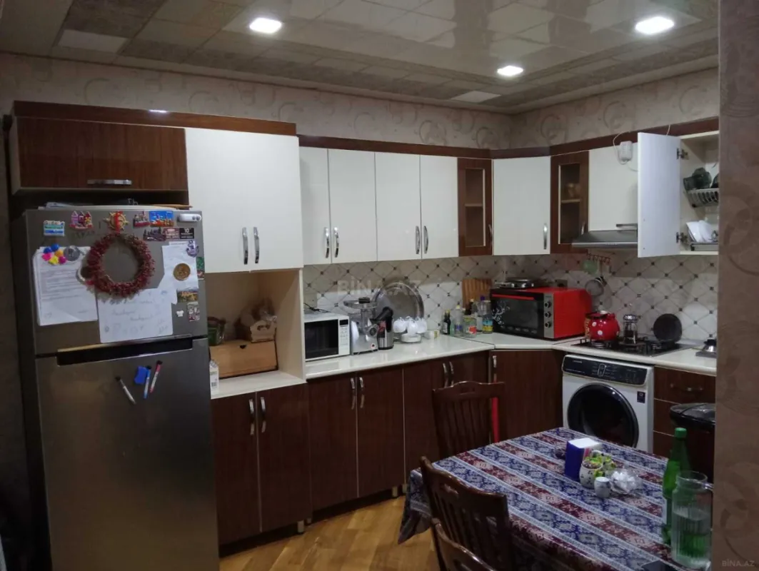 Satılır 3 otaqlı mənzil 110 m²