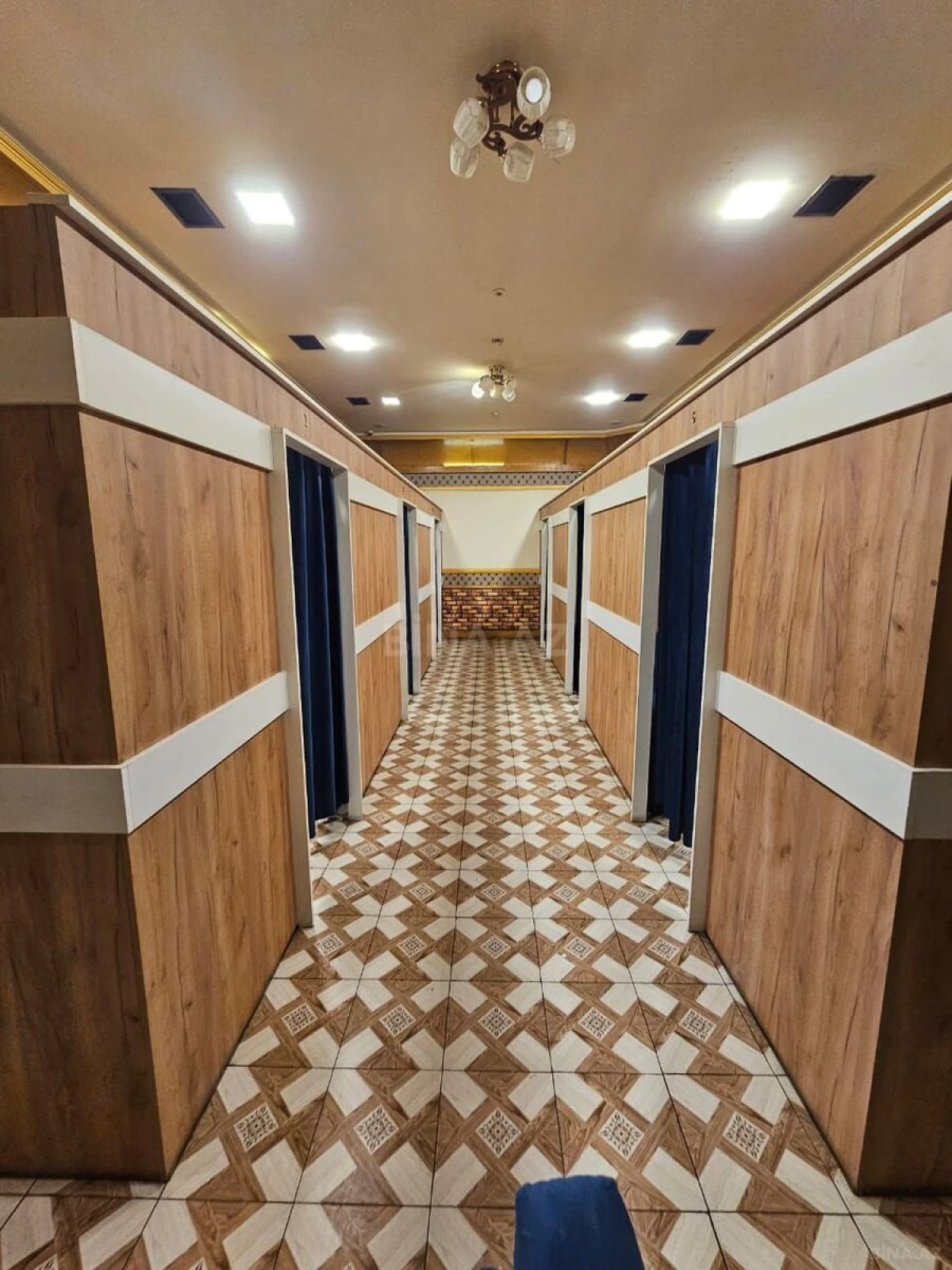 Satılır obyekt 135 m²