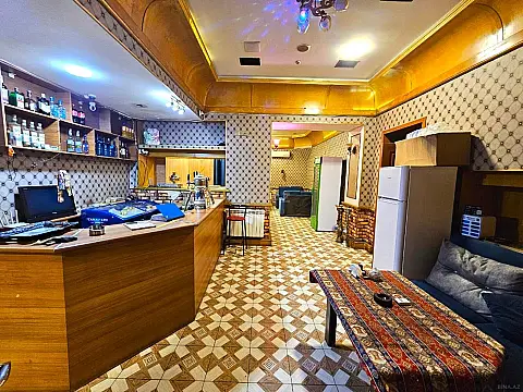 Satılır obyekt 135 m²