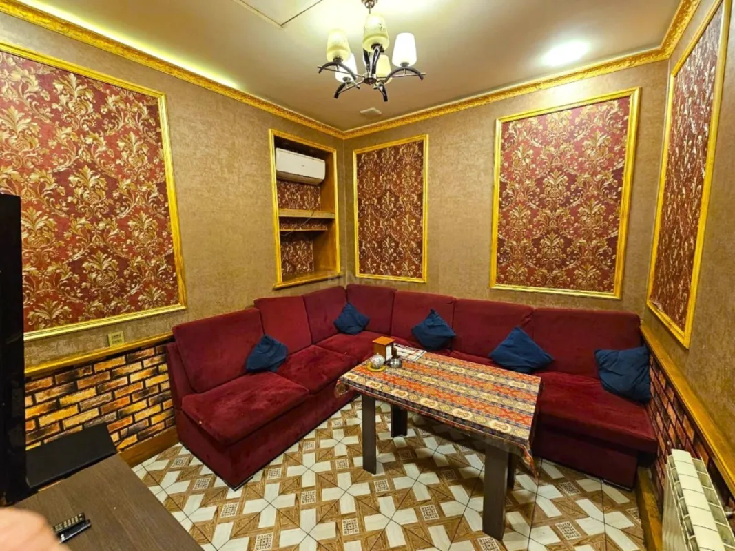 Satılır obyekt 135 m²