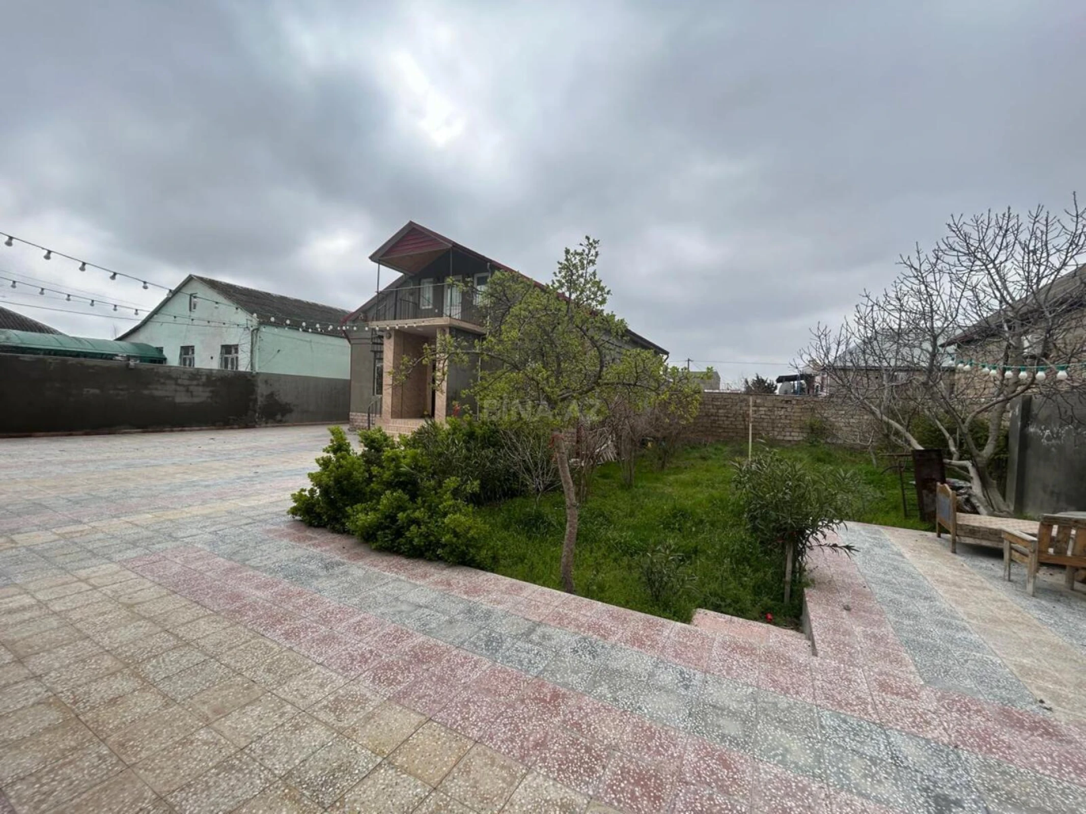 Satılır 4 otaqlı həyət evi 120 m²