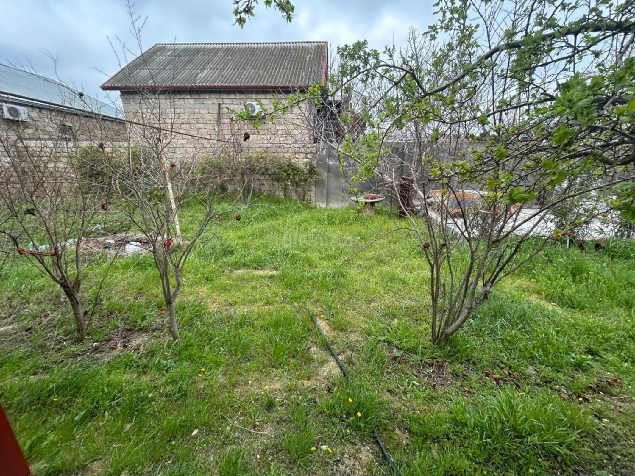 Satılır 4 otaqlı həyət evi 120 m²