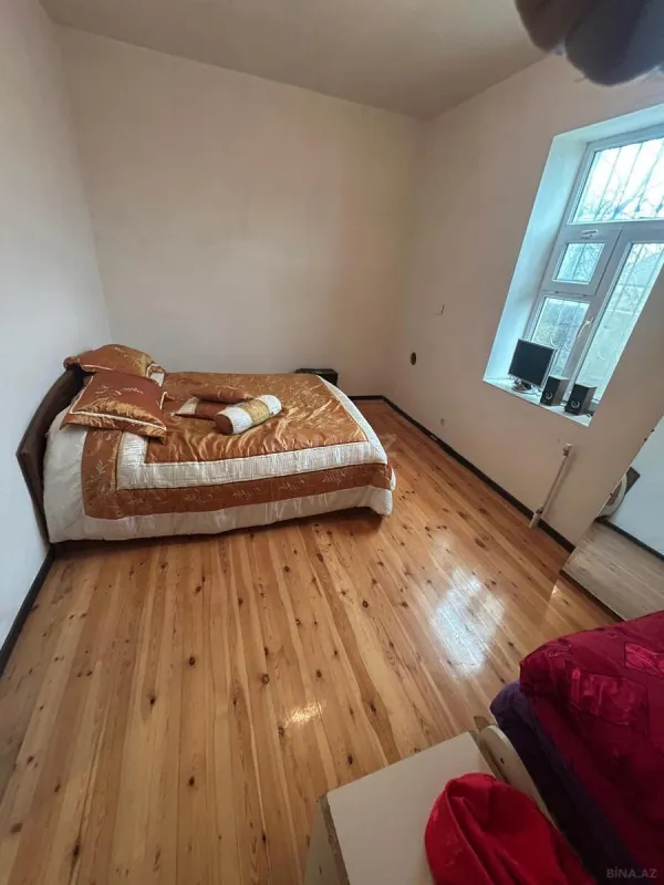 Satılır 4 otaqlı həyət evi 120 m²