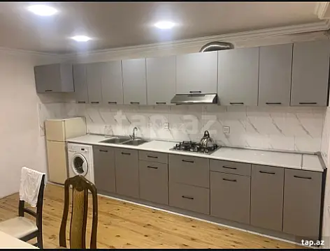 Satılır 4 otaqlı mənzil 100 m²