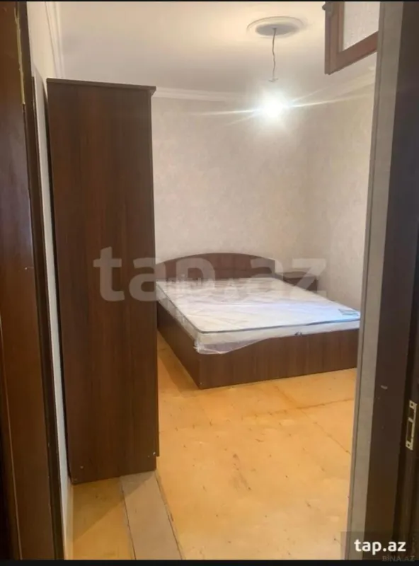 Satılır 4 otaqlı mənzil 100 m²