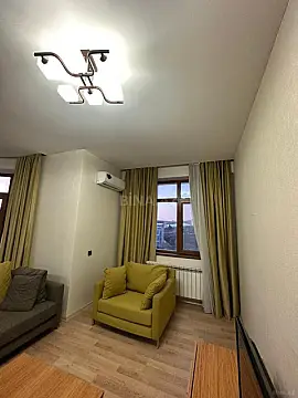 Kirayə verilir 2 otaqlı mənzil 75 m²