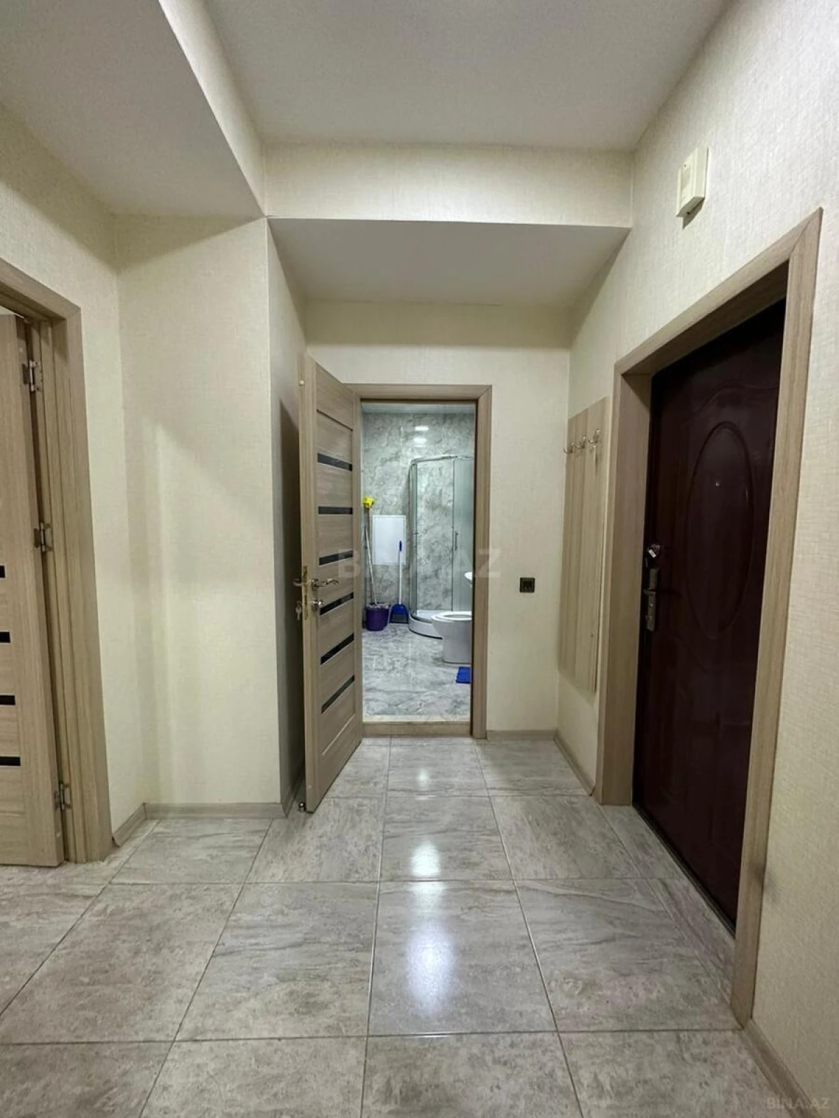 Kirayə verilir 2 otaqlı mənzil 75 m²