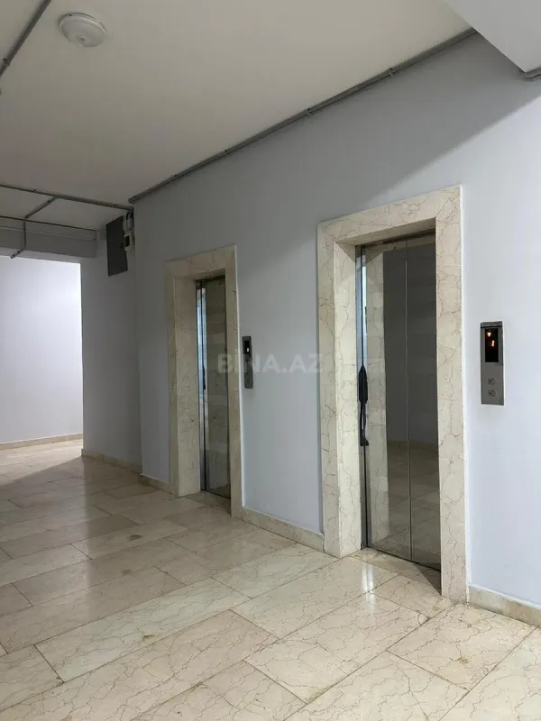 Kirayə verilir 2 otaqlı mənzil 75 m²