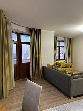 Kirayə verilir 2 otaqlı mənzil 75 m²