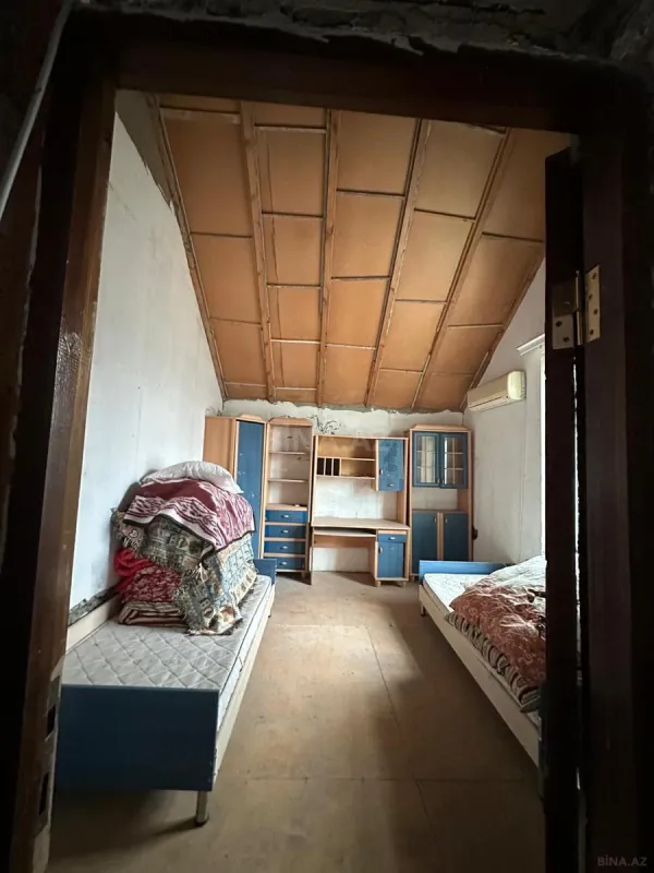 Satılır 6 otaqlı həyət evi 250 m²