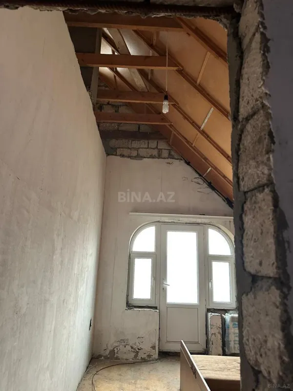 Satılır 6 otaqlı həyət evi 250 m²