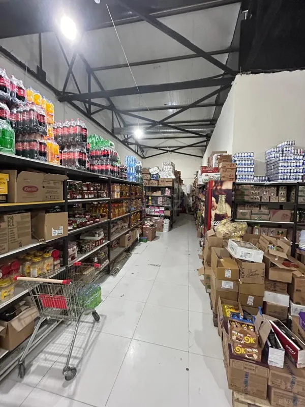 Satılır obyekt 1370 m²