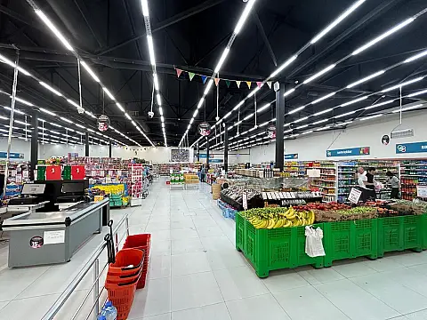 Satılır obyekt 1370 m²