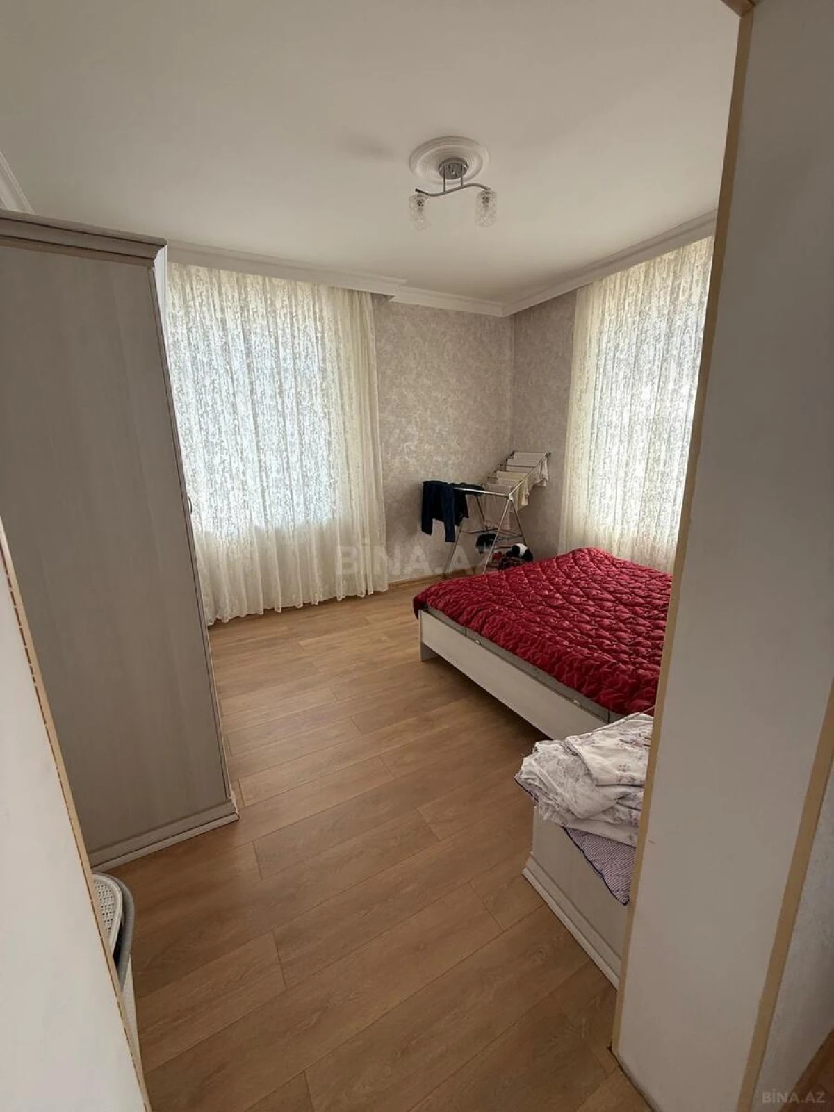 Satılır 2 otaqlı mənzil 65 m²