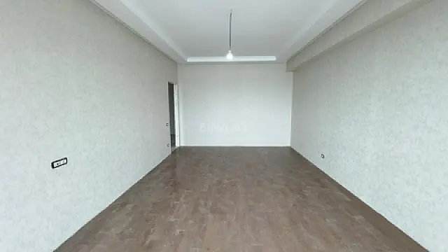 Satılır 4 otaqlı mənzil 122 m²