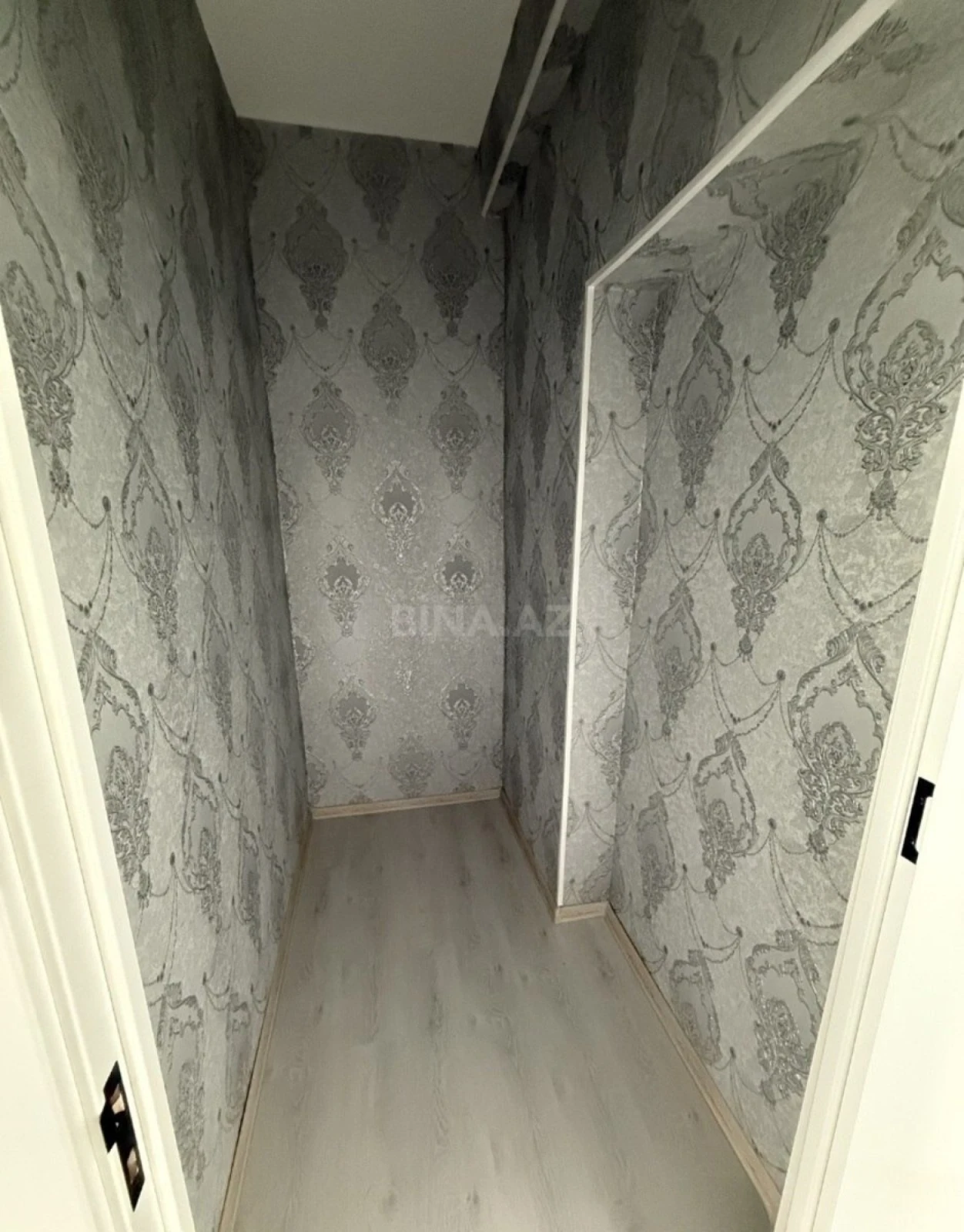 Satılır 2 otaqlı mənzil 70 m²