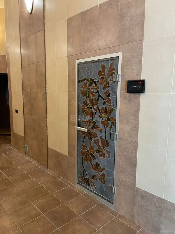 Kirayə verilir 8 otaqlı həyət evi 400 m²