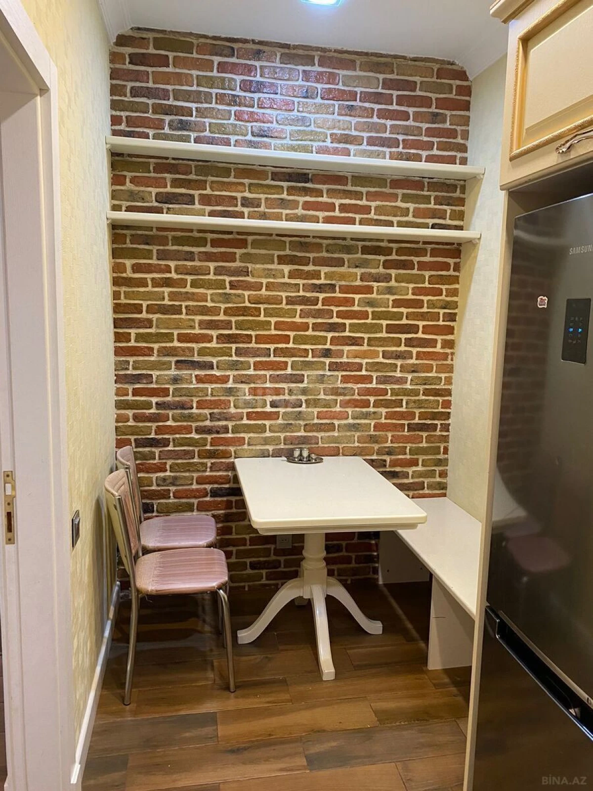 Kirayə verilir 3 otaqlı mənzil 114 m²