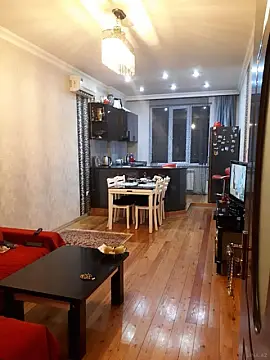 Kirayə verilir 2 otaqlı mənzil 80 m²
