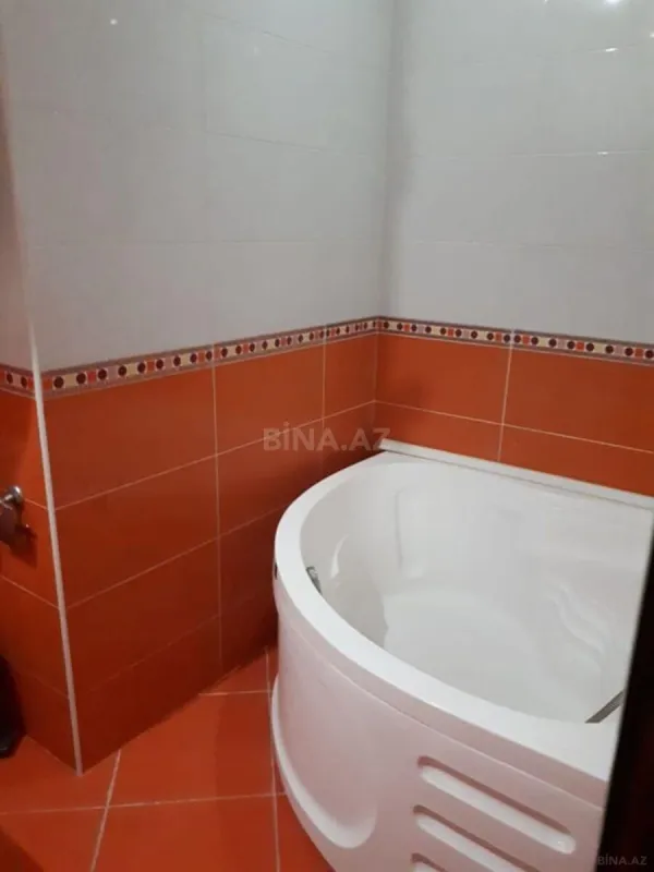 Kirayə verilir 2 otaqlı mənzil 80 m²