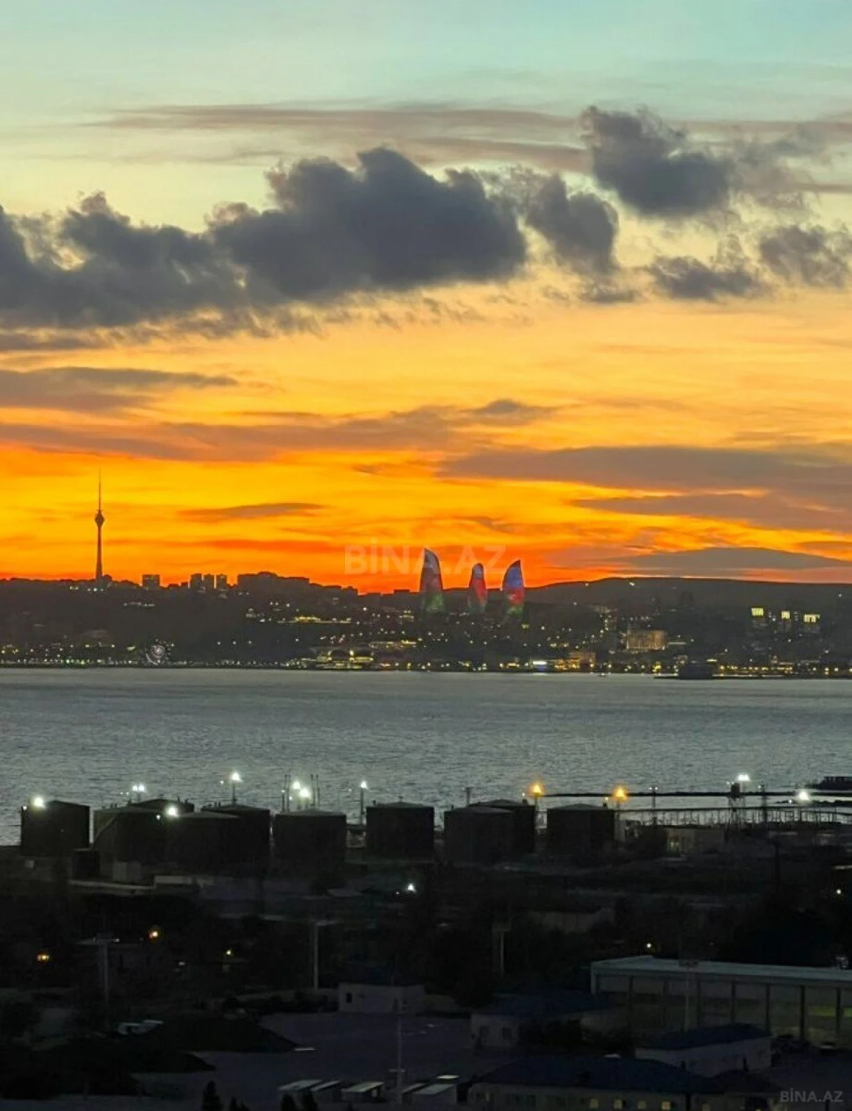 Satılır 2 otaqlı mənzil 75 m²