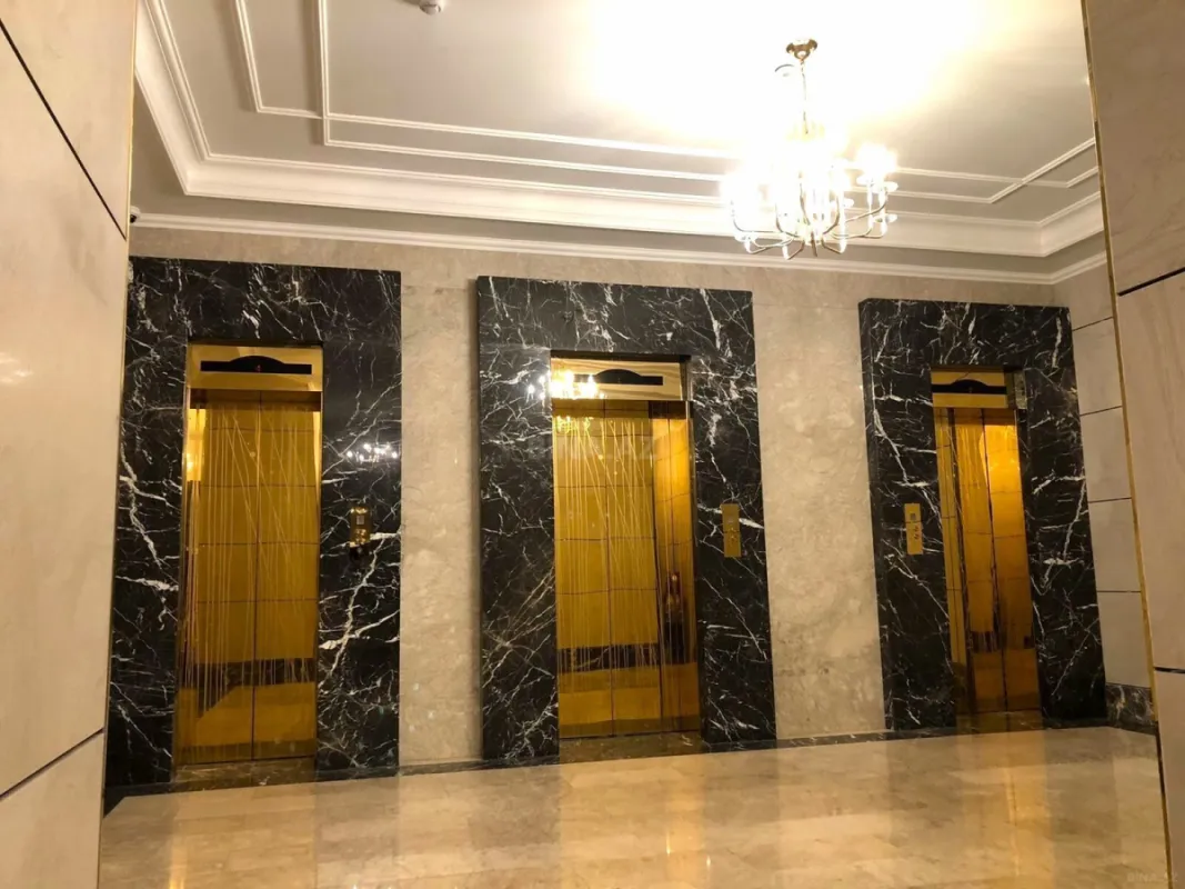 Satılır 2 otaqlı mənzil 75 m²