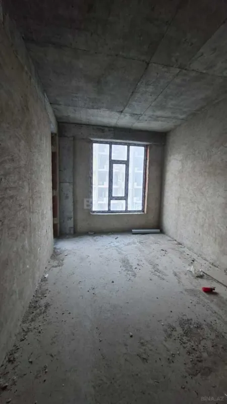 Satılır 4 otaqlı mənzil 170 m²