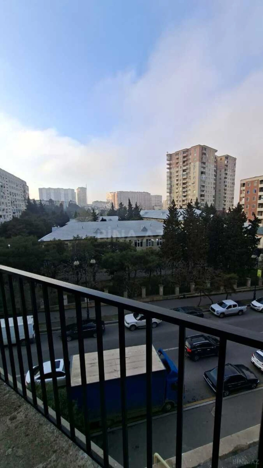 Satılır 4 otaqlı mənzil 170 m²