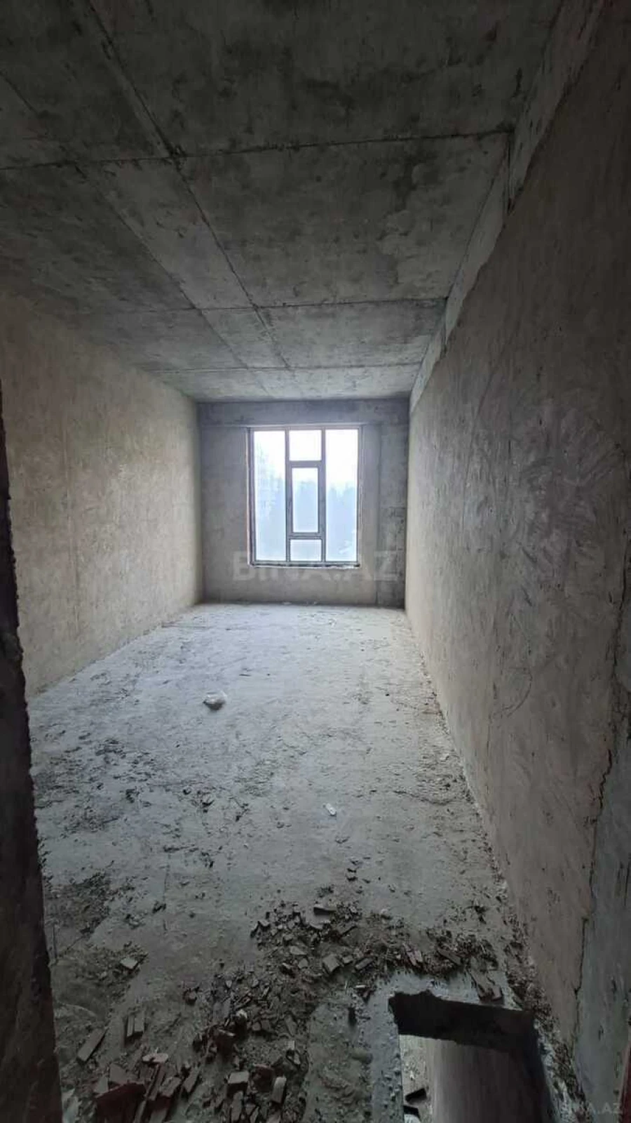 Satılır 4 otaqlı mənzil 170 m²