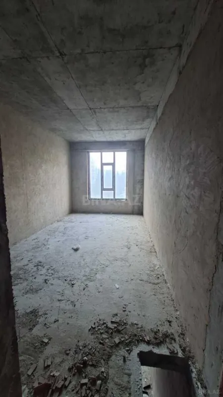 Satılır 4 otaqlı mənzil 170 m²