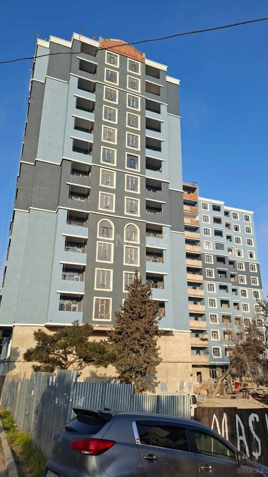 Satılır 4 otaqlı mənzil 170 m²
