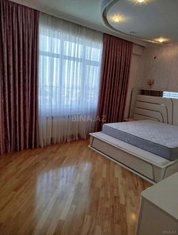 Kirayə verilir 3 otaqlı mənzil 120 m²