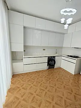 Kirayə verilir 3 otaqlı mənzil 120 m²